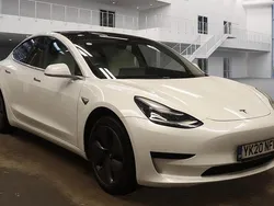 White Used 2020 Tesla Model 3 Standard Range Sedan | £15,990 (Fair price)