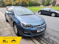 Blue Used 2015 Vauxhall Astra Design Edition Estate | £3,490 (Good price)