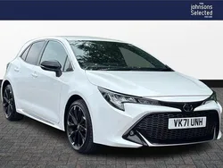 White Used 2022 Toyota Corolla Sport Hatchback | £19,642 (Fair price)