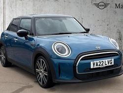 Island blue Used 2022 Mini Cooper Exclusive Hatchback | £16,902 (Fair price)