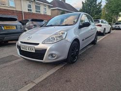 Silver Used 2011 Renault Clio II Hatchback | £1,750 (Fair price)