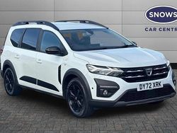 White Used 2022 Dacia Jogger Extreme MPV | £13,249 (Fair price)