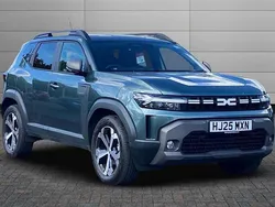 Green Used 2025 Dacia Duster Journey SUV | £21,250 (Expensive)