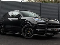 Black Used 2022 Porsche Cayenne SUV | £51,990 (Super price)