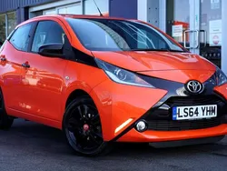 Orange Used 2014 Toyota Aygo X-cite Hatchback | £5,495 (Fair price)