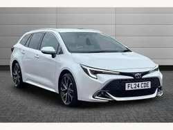White Used 2024 Toyota Corolla Sport Estate | £27,201 (Fair price)