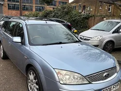Blue Used 2006 Ford Mondeo Ghia Estate | £1,450 (A bit pricey)