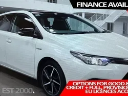White Used 2018 Toyota Auris Design Hatchback | £9,999 (Fair price)