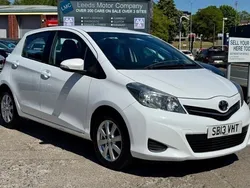 Used 2013 Toyota Yaris | £7,895 (Fair price)