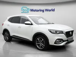White Used 2022 MG HS Exclusive SUV | £16,000 (Fair price)
