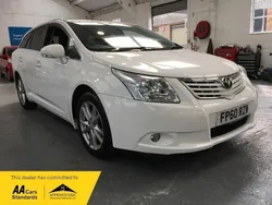 White Used 2010 Toyota Avensis Estate | £6,790 (A bit pricey)