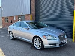 Silver Used 2009 Jaguar XF Premium Luxury Sedan | £4,595 (Fair price)