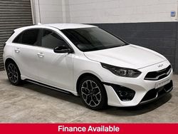 White Used 2022 Kia Ceed GT-Line Hatchback | £15,295 (Fair price)