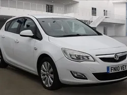 White Used 2010 Vauxhall Astra Hatchback | £2,695 (Fair price)