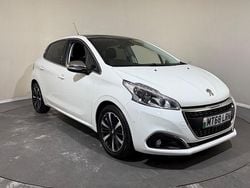 White Used 2018 Peugeot 208 S Hatchback | £5,920 (Fair price)