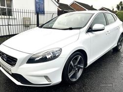 White Used 2015 Volvo V40 R-Design Hatchback | £6,295 (Fair price)
