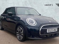Black Used 2023 Mini Cooper Exclusive Hatchback | £22,495 (Fair price)