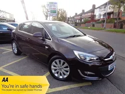 Brown Used 2014 Vauxhall Astra Elite Hatchback | £8,755 (Expensive)