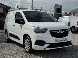 White Used 2020 Vauxhall Combo Sportive MPV | £6,985 (Good price)