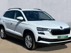 Moon white metallic Used 2024 Skoda Karoq SE Drive SUV | £22,170 (Fair price)