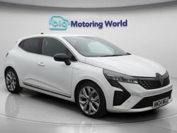 White Used 2024 Renault Clio V Techno Hatchback | £14,700 (Good price)