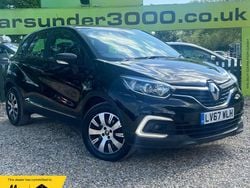 Black Used 2017 Renault Captur Expression+ SUV | £5,650 (Good price)
