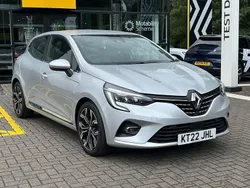 Silver Used 2022 Renault Clio V SE Hatchback | £13,995 (Fair price)