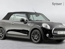 Black Used 2017 Mini Cooper Hatchback | £12,250 (Fair price)
