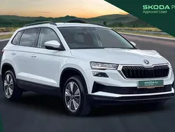 White Used 2022 Skoda Karoq SE Drive SUV | £15,811 (Fair price)
