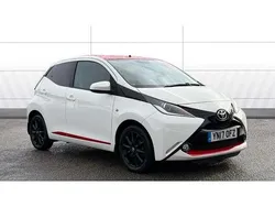 White Used 2017 Toyota Aygo x-press Hatchback | £6,586 (Fair price)