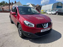 Red Used 2011 Nissan Qashqai +2 N-TEC SUV | £4,495 (Good price)