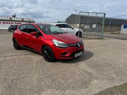 Red Used 2017 Renault Clio IV Dynamique Hatchback | £7,350 (Fair price)