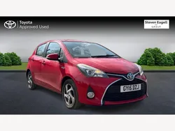 Red Used 2015 Toyota Yaris Hybrid Hatchback | £10,784 (Fair price)