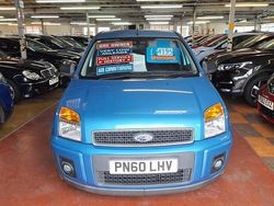 Blue Used 2010 Ford Fusion Zetec Hatchback | £3,395 (Fair price)