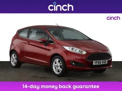 Red Used 2016 Ford Fiesta Zetec Hatchback | £7,999 (Fair price)