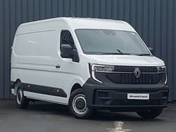 White New 2025 Renault Master Van | £23,498 (Good price)
