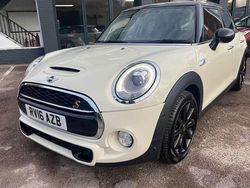 White Used 2016 Mini Cooper S Hatch Hatchback | £11,990 (Fair price)