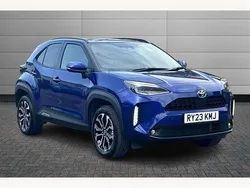 Blue Used 2023 Toyota Yaris Cross Design SUV | £22,550 (Fair price)