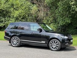 Black metallic Used 2015 Land Rover Range Rover Vogue SE SUV | £19,995 (Super price)