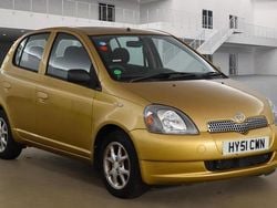 Gold Used 2002 Toyota Yaris Hatchback | £1,290 (Good price)