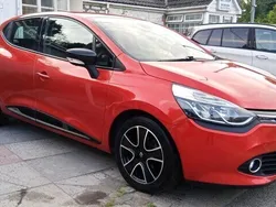 Red Used 2016 Renault Clio IV Dynamique Hatchback | £3,399 (Super price)