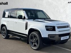 White Used 2025 Land Rover Defender SE Dynamic SUV | £67,287 (Fair price)