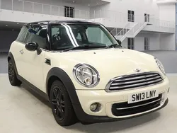 White Used 2013 Mini Cooper Hatch Hatchback | £3,500 (Super price)
