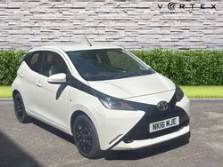 White Used 2016 Toyota Aygo X-play Hatchback | £5,400 (Fair price)