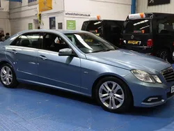 Blue Used 2009 Mercedes E250 Avantgarde Sedan | £2,990 (Fair price)