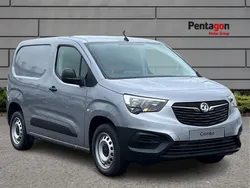 Quartz silver Used 2024 Vauxhall Combo S MPV | £16,790 (Expensive)