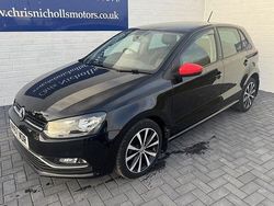 Black Used 2017 VW Polo Beats Hatchback | £10,495 (Fair price)