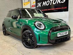 Green Used 2022 Mini Cooper SE Level 3 Hatchback | £16,999