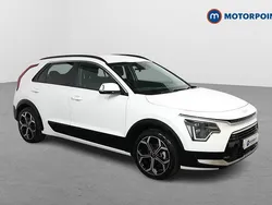 White Used 2022 Kia Niro 3 SUV | £22,099 (Fair price)