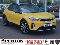 Yellow Used 2022 Kia Stonic 4 SUV | £15,790 (Fair price)